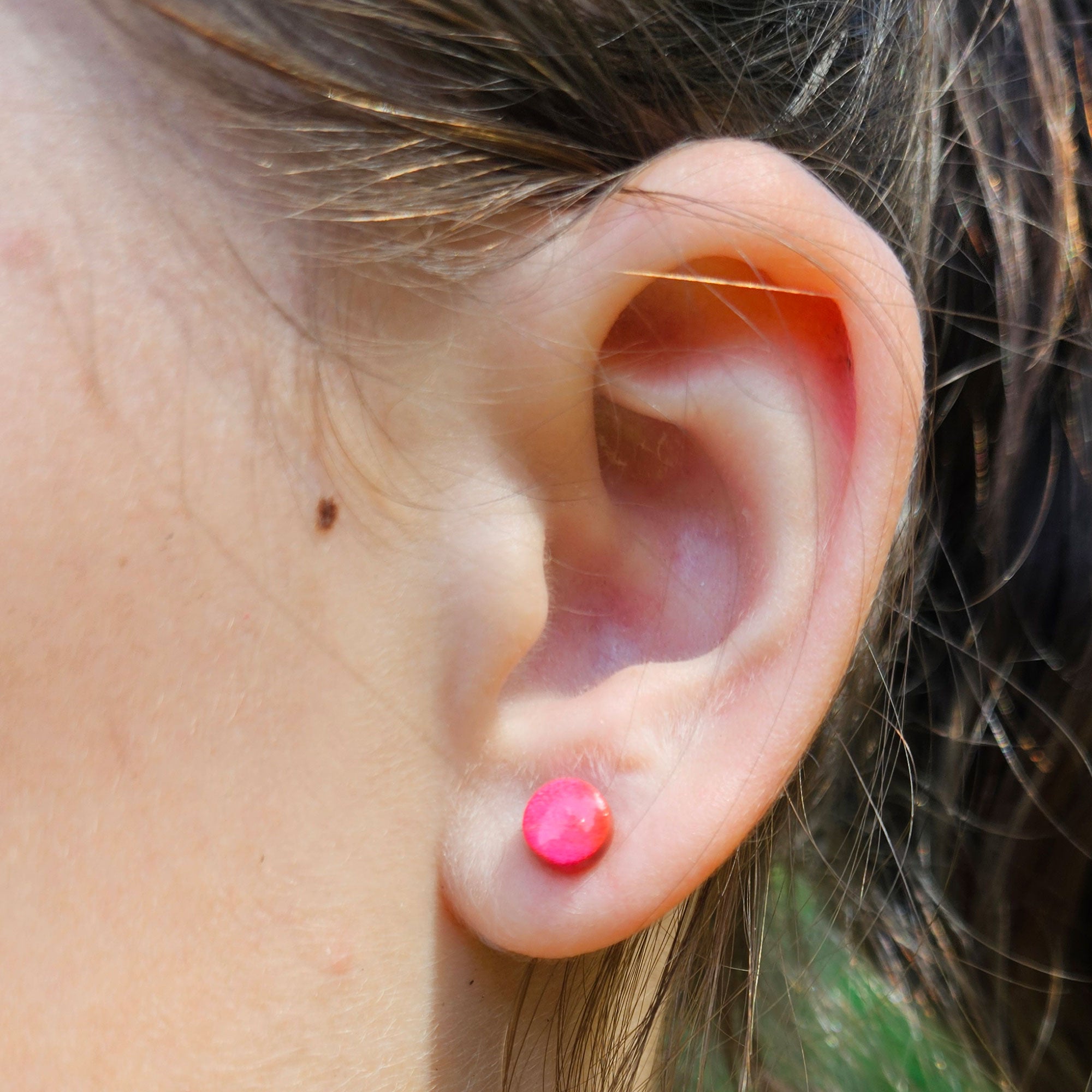 Mini heart earrings