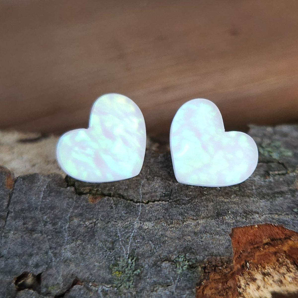 Mini heart earrings